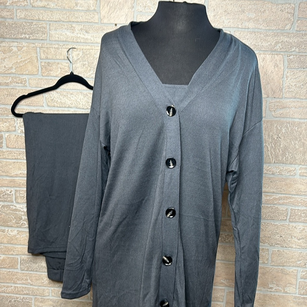 Chicme Gray Sweater Matching Set Tank, Pants, and Cardigan Sweater XL Never Worn